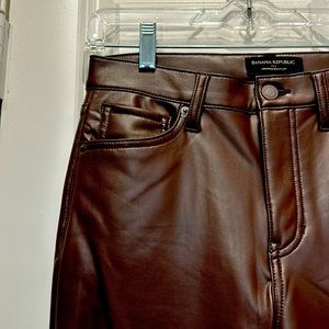 Banana Republic vegan leather cropped bootcut pants, size 27/4